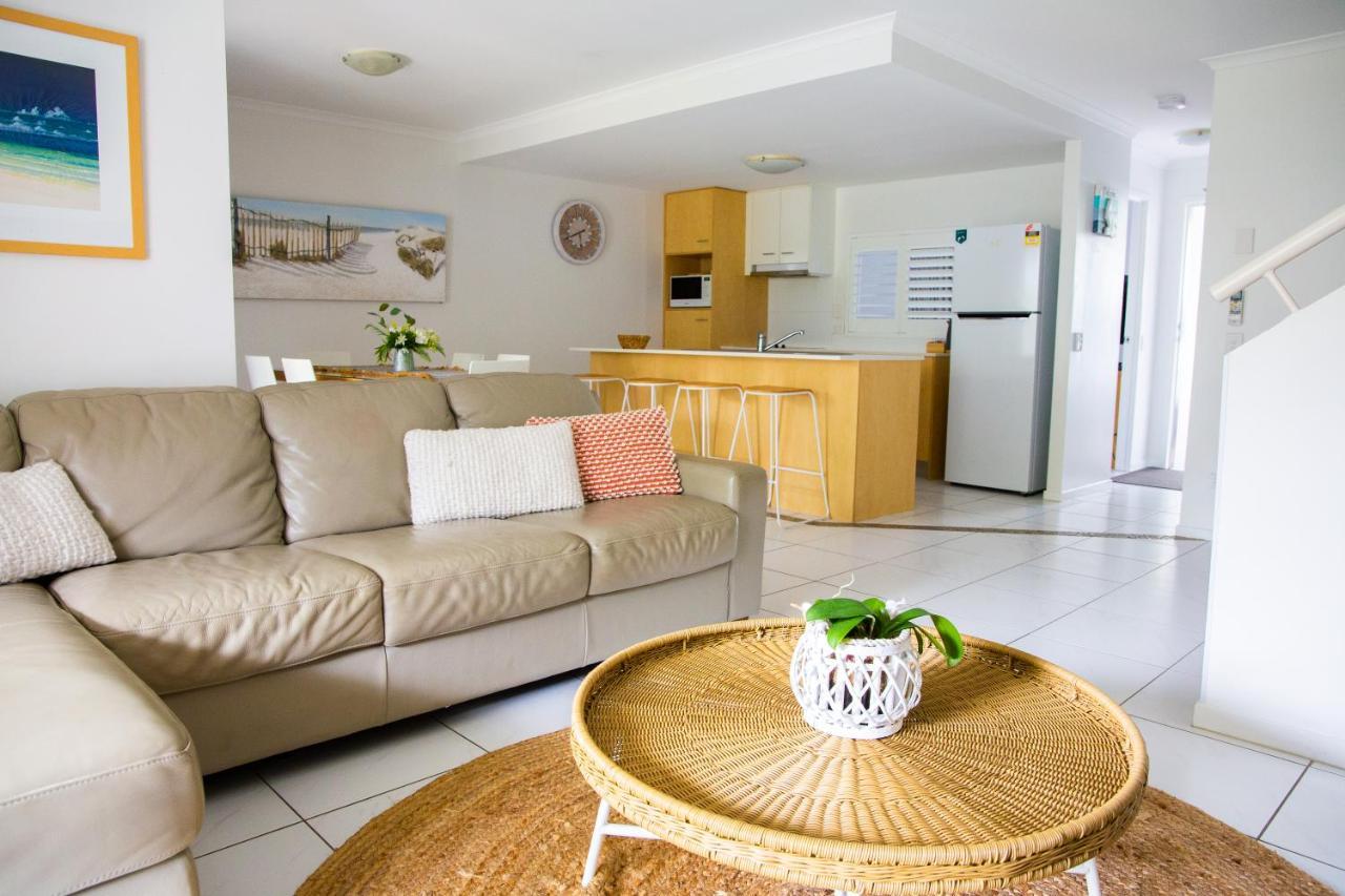 Tropical Getaway In 2 Bedroom Unit In 4 Star Resort Noosaville Exterior photo