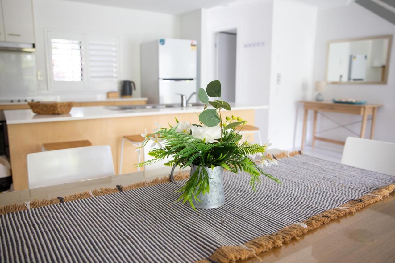 Tropical Getaway In 2 Bedroom Unit In 4 Star Resort Noosaville Exterior photo