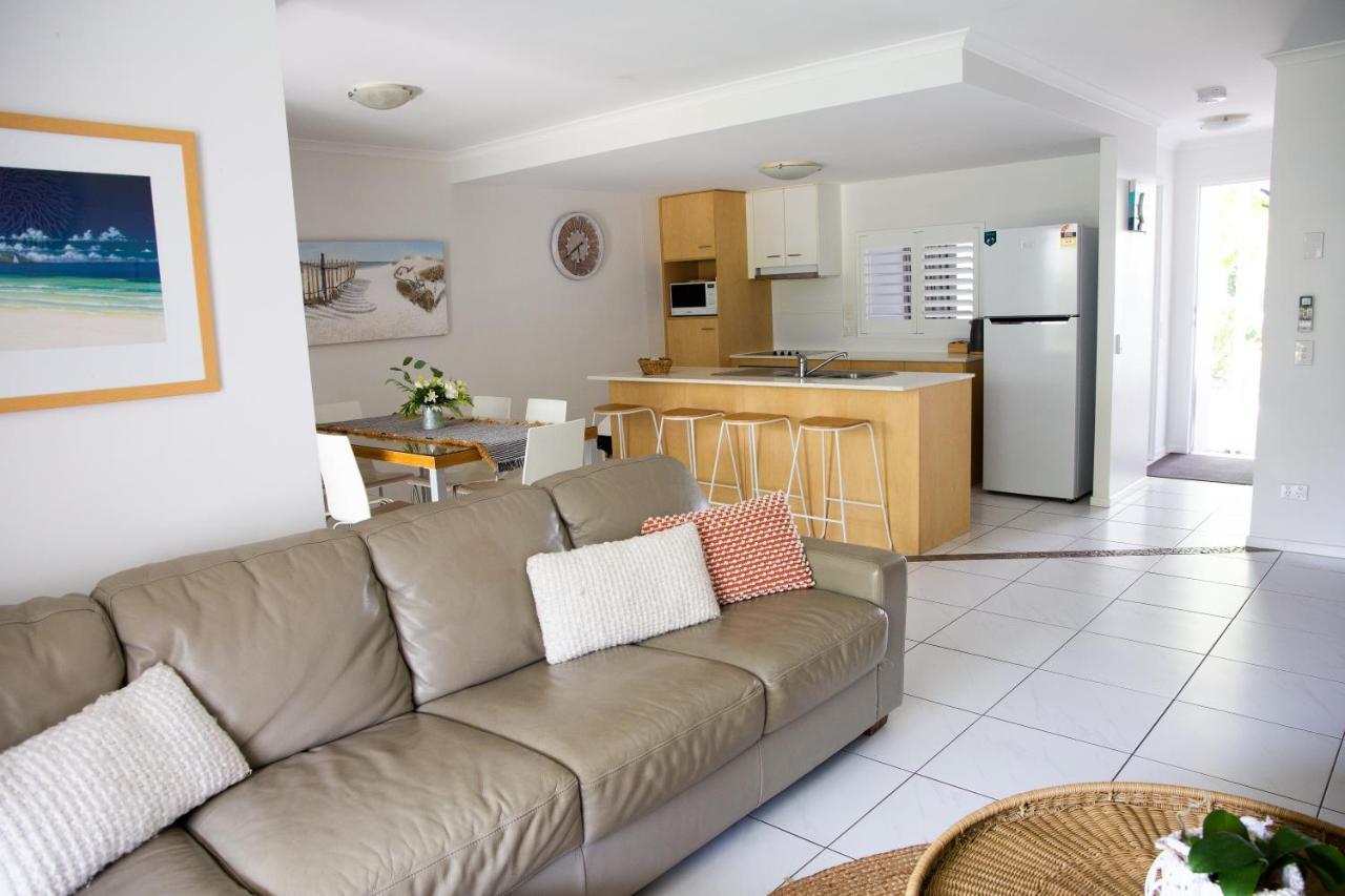 Tropical Getaway In 2 Bedroom Unit In 4 Star Resort Noosaville Exterior photo